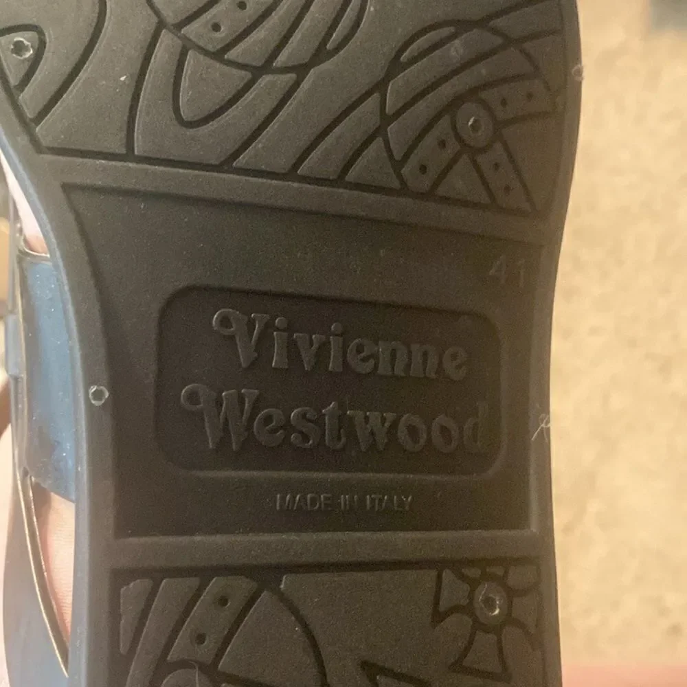 Like New Vivienne Westwood Womens Rubber Flip Flop Slides